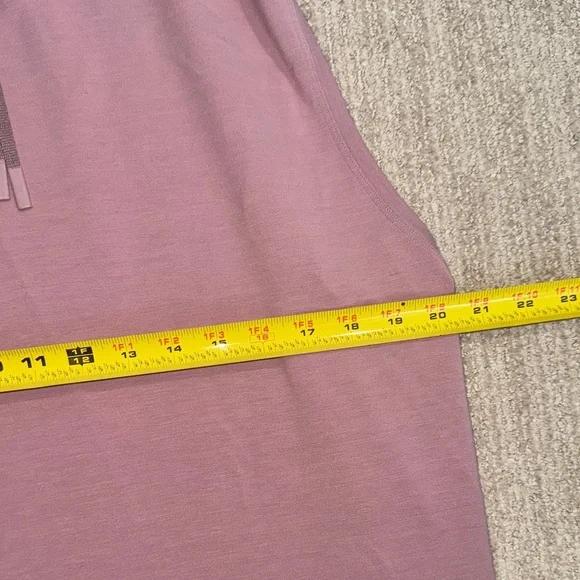 Lululemon Woman's Size 10 Stronger as One Sleeveless Hoodie Vintage Mauve - Picture 6 of 13